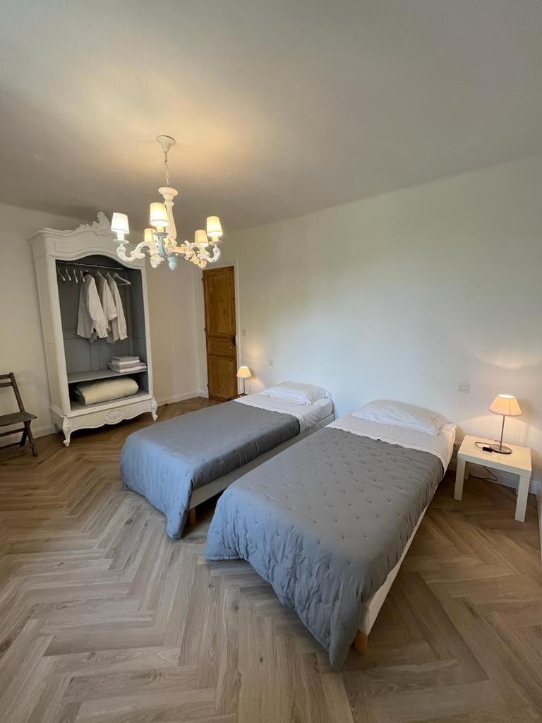 Les 3 Platanes Bed & Breakfast Conilhac-Corbières Екстериор снимка